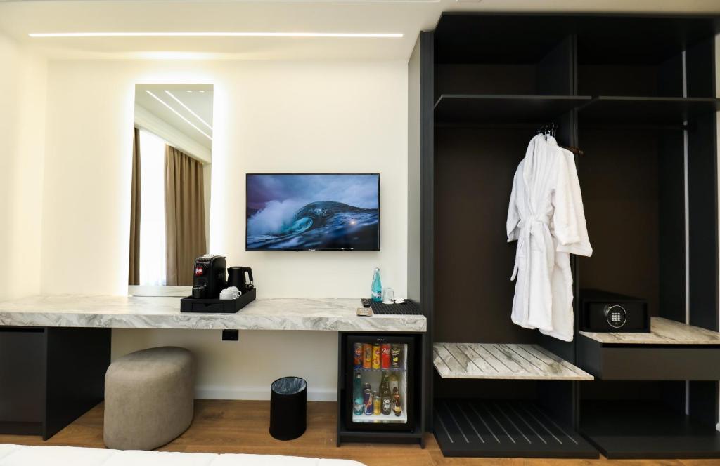 adorehotel